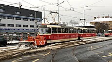 Pluh musí být provozován pouze se soupravou voz� T3R.P.