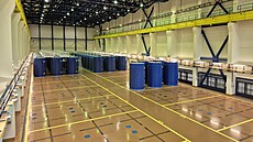 Jedna z hal, kde je v areálu Jaderné elektrárny Dukovany ulo�eno pou�ité palivo