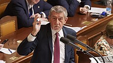 Sch�ze Poslanecké sn�movny. Vyslovení d�v�ry vlád�. Projednání písemné...