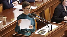 Sch�ze Poslanecké sn�movny. Vyslovení d�v�ry vlád�. Projednání písemné...