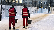 Praha se potýkala op�t s ledovkou. N�které chodníky a cesty stále nebyly...