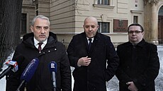 Briefing �eskomoravské konfederace odborových svaz� (�MKOS). Na snímku vlevo...