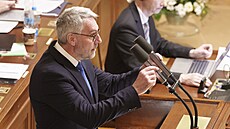 Sch�ze Poslanecké sn�movny. Na snímku Lubomír Metnar, ministr vnitra. (13....