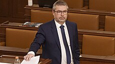 Sch�ze Poslanecké sn�movny. Vyslovení d�v�ry vlád�. Na snímku Martin �ebestyán...