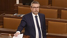 Sch�ze Poslanecké sn�movny. Vyslovení d�v�ry vlád�. Na snímku Martin �ebestyán...