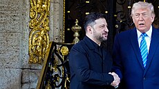 Snímky ze setkání prezident� Donalda Trumpa a Volodymyra Zelenského v Palm...