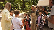 Snímek z filmu Ne�ekané léto