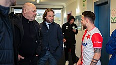 Trenér Miroslav Koubek a generální mana�er �eské reprezentace Pavel Nedv�d...