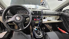 Policisté zastavili v Jind�ichov� Hradci auto, které na silnice nepat�í. Na...