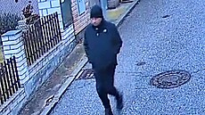 Mu� zachycený na kamerovém záznamu by mohl policist�m poskytnout informace...