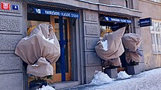 kousek od stanice Hrad�anská