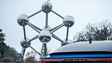 Alpine A390 GT p�i focení u slavného bruselského Atomia.