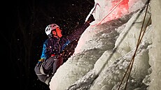 Ledová st�na ve Víru je díky silným a déletrvajícím mraz�m v perfektním stavu....