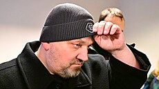 Ob�alovaný Libor Hladký u Krajského soudu v Brn�, který za�al projednávat...