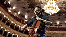 Violoncello zaujalo Jana Zv��inu u� v d�tství, a to svým krásným zvukem. Dnes...