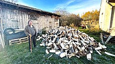 Panu Bohumírovi z Tel�i p�ijeli v rámci projektu Pomoc zah�eje na�típat...