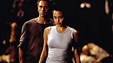 Angelina Jolie jako Lara