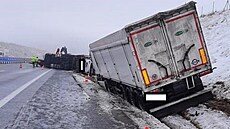 Nehoda kamion� uzav�ela dálnici D3. (13. ledna 2026)