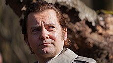 Petr Ln�ni�ka jako vy�et�ovatel Ji�í Markovi� v seriálu Metoda Markovi�: Straka