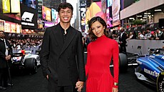 Alex Albon a Lily Muni He na sv�tové premié�e filmu F1 (New York, 16. �ervna...