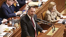 Vyslovení d�v�ry vlád� �eské republiky. Na snímku Igor �ervený (Motoristé...