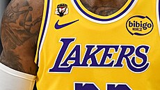 LeBron James z Los Angeles Lakers s ná�ivkou k rekordní 23. sezon� v NBA.