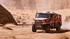 �eský závodník Ale� Loprais s kamionem Iveco na Rallye Dakar