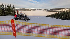 P�ípravy na SP v ly�ování �en. �éf p�ípravy tratí Jan Fiedler kontroluje...