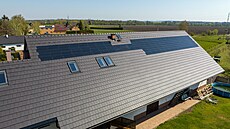 Skládaná krytina je dlouhodob� spolehlivá a její údr�ba z�stává jednoduchá