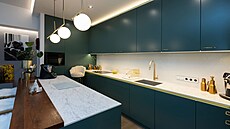 Kuchy� je doslova rájem kucha��, je moderní, velká a plná �pi�kových...