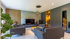 Dubové d�evo, �erný kov a kámen � materiály, ke kterým majitelka inklinuje, se...