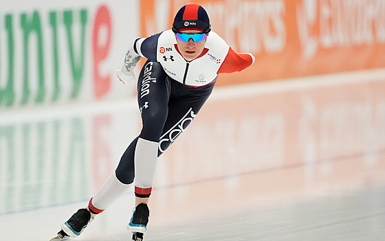 Martina Sáblíková na trati 3000 metr� v Inzellu.