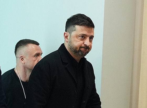 Ukrajinský prezident Volodymyr Zelenskyj p�i p�íjezdu na zasedání Sv�tového...