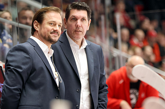 Úto�ník Vladimír Dravecký (vlevo), který byl po�tvrté za sebou na st�ída�ce...