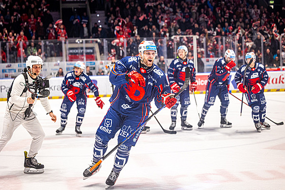 Ji�í Smejkal je po �ty�ech m�sících zp�t v sestav� Dynama. (25. ledna 2026)