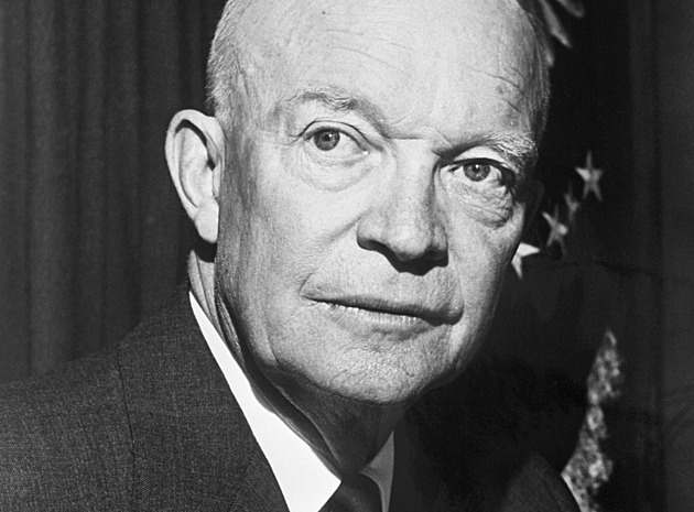 Osamělý job. JFK se ohnul pod tíhou světa, fotograf zachytil jeho tajné utrpení