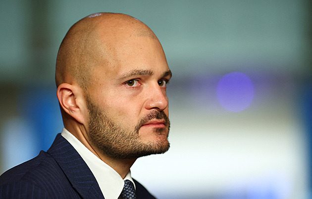 Strnadova CSG zřídila pobočku v Bruselu. Strategii povede exministr Hamáček