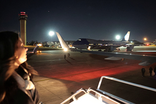 Zhluboka se nadechněte, kvůli Grónsku se nehněvejte, vybízí Trumpův ministr Evropu
