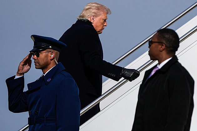 Trump provokoval zaraženou vlajkou v grónské půdě. Odpovědí mu byli medvědi