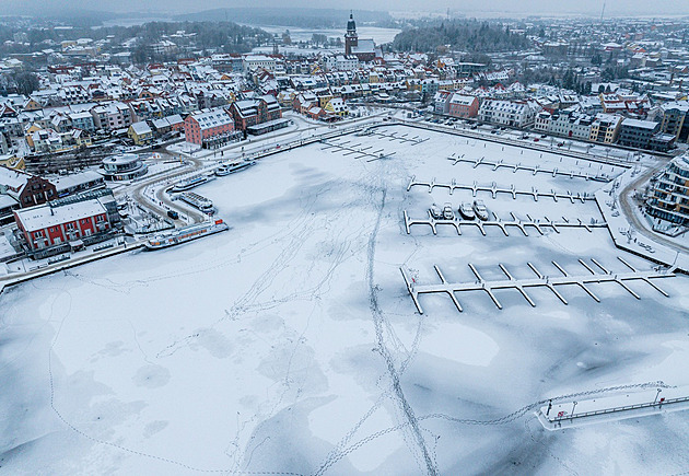 Vzácná podívaná. V Německu zamrzlo největší jezero, jméno má po Slovanech