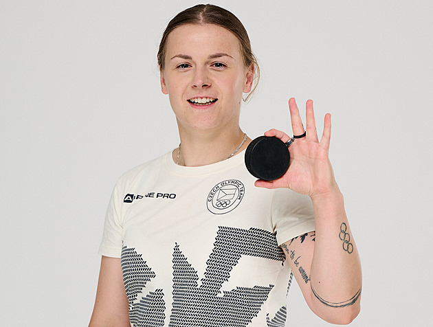 PŘEHLEDNĚ: Pokusí se o historický úspěch. Prohlédněte si vizitky českých hokejistek