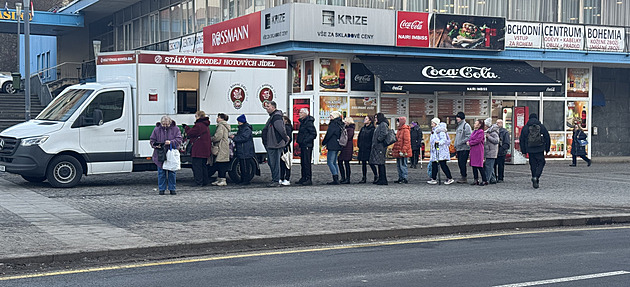 Oběd za 39 korun. V Ústí frčí levné hotovky z dodávky. Za kvalitu ručím, říká majitel