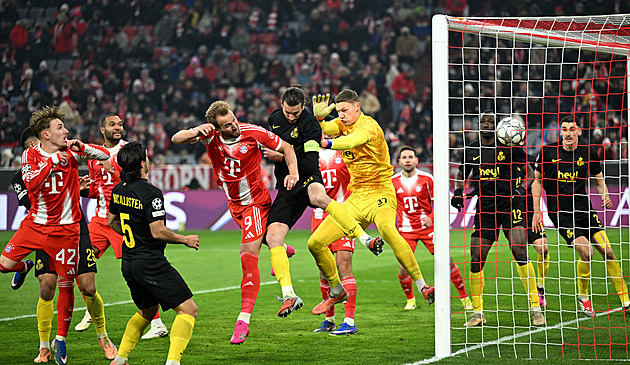 Kane se opět zaskvěl, Liverpool si poradil s Marseille. PSV s Kovářem dostalo tři góly