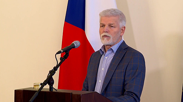 Hrad vyhlašuje válku Strakově akademii. Prezident Pavel hodlá útočit obviňováním