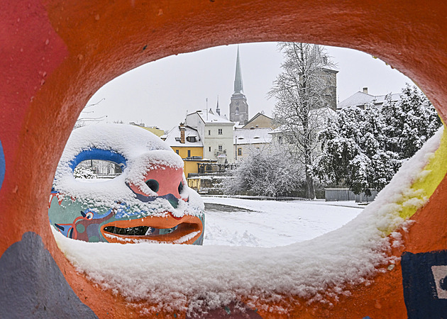 Pár dní jaro, pak prudká změna. Vrátí se zima a mráz