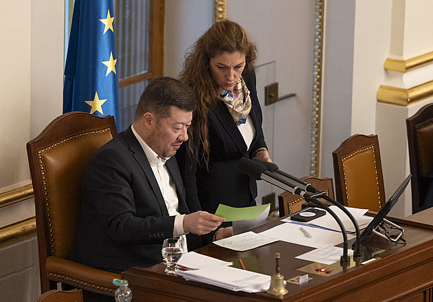 S vámi se nedá o ničem bavit a já jsem se snažil, vyčítá Babiš opozici