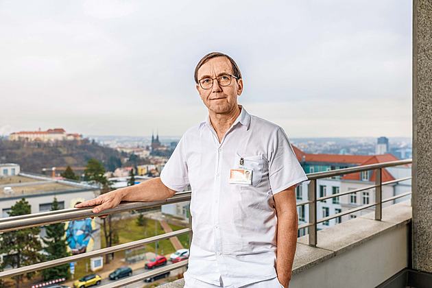 Onkolog o umírání: O léčbě prodlužující život by měl primárně rozhodovat pacient