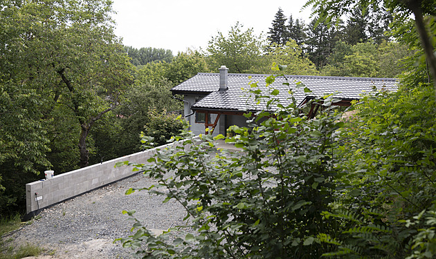 Každá desátá stavba je „černá“, pokuty jdou do milionů. Problém může mít i kupec