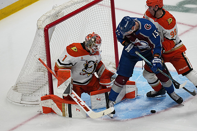 Jak neuvěřitelný Dostál okradl suverény. Trápil i Nečase, o výhře zprvu nevěděl