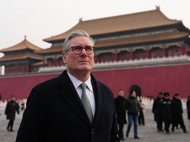 Další evropský lídr v Číně. Prohlubme vztahy, vyzval Starmer při setkání se Sim